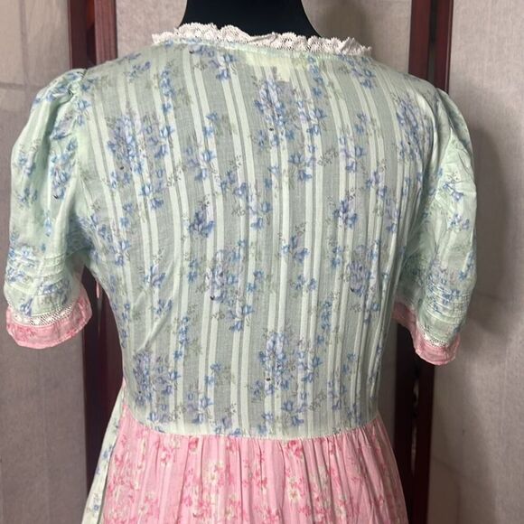 LOVESHACKFANCY NESSIE PANELLED LACE PRINT NWOT V NECK MAXI DRESS SZ 4 - Picture 5 of 10